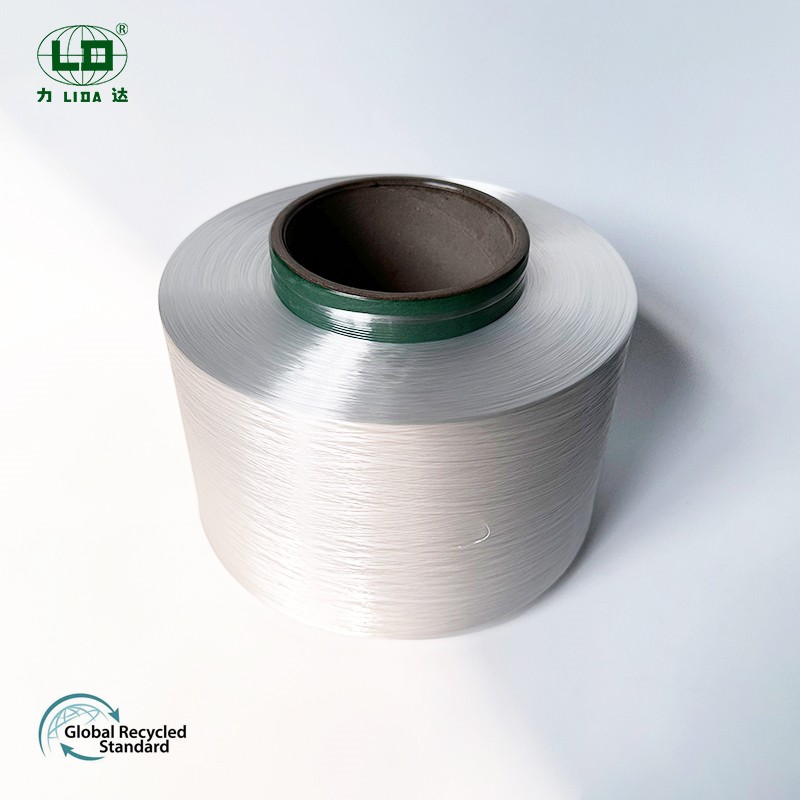 Zakaj bi morali za svoje tekstilne potrebe izbrati reciklirano prejo